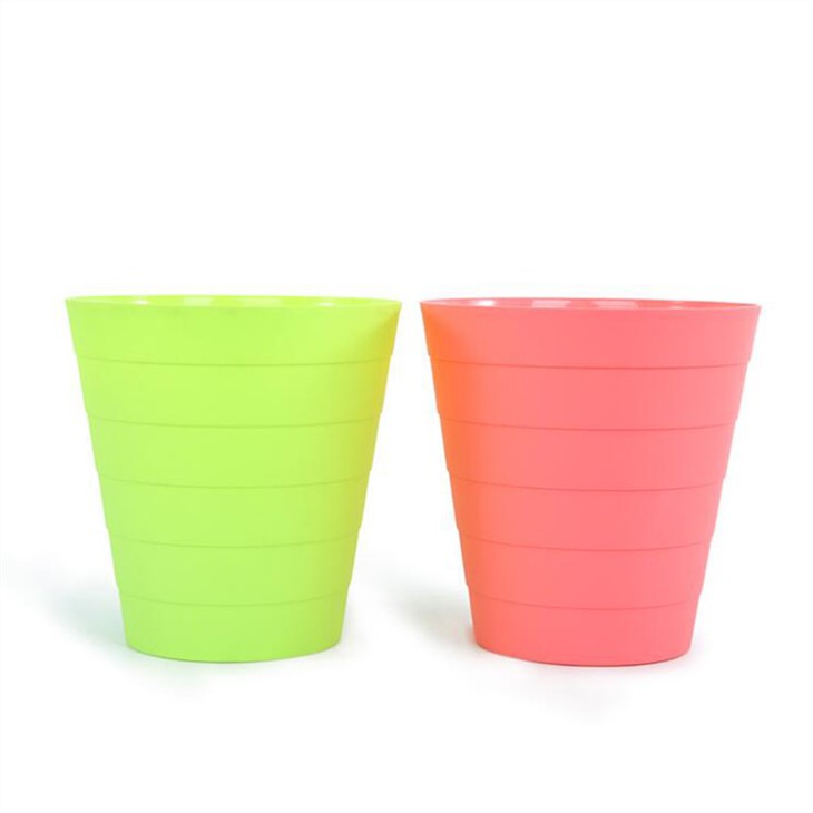 Small Trash Cans